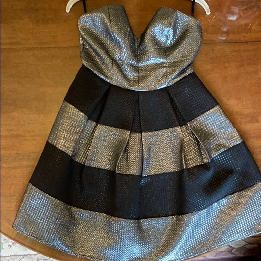 Silver & black shimmery strapless V holiday dress